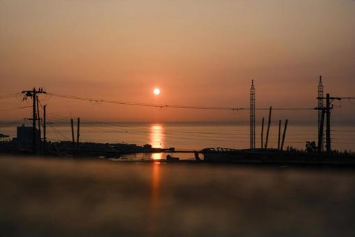 ［兵庫県淡路市］淡路島｜日の出｜大阪湾 淡路島,日の出,朝日の写真素材