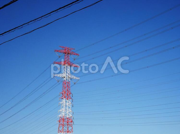 鉄塔がある風景 鉄塔,送電線,電線の写真素材