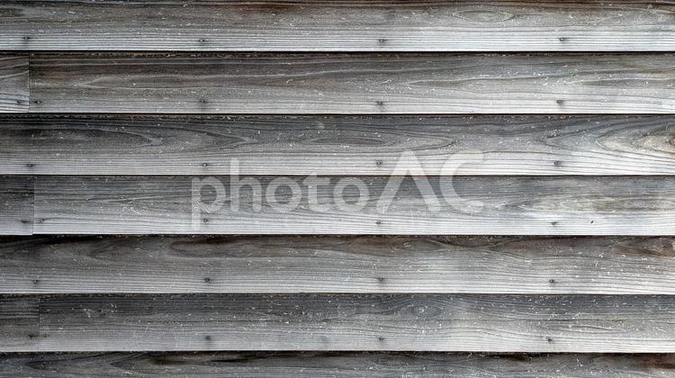 適度に経年変化した木目の板壁 木目,木,ビンテージの写真素材
