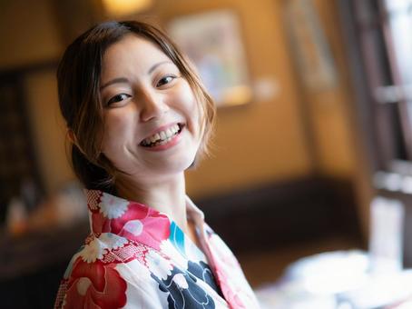 32: A woman in a yukata sightseeing, JPG 32: A woman in a yukata sightseeing, JPG