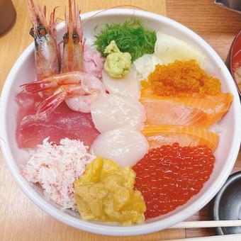 海鮮丼 海鮮丼の写真