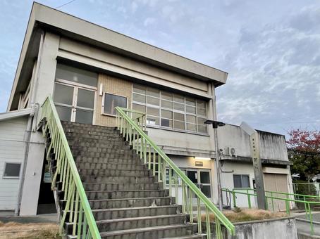 東大阪市立若江公民館 若江公民館,公民館,東大阪市の写真素材