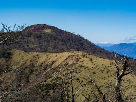 丹沢主脈線から望む蛭ヶ岳 丹沢,登山,晩秋の写真素材