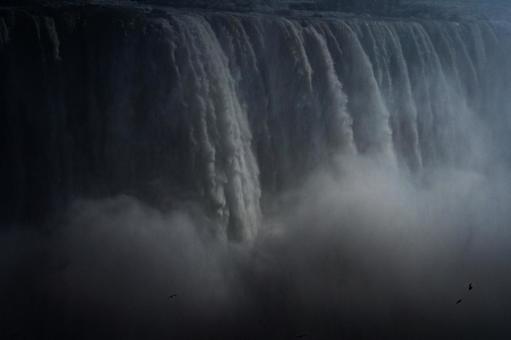 ナイアガラの滝壺 ナイアガラの滝,滝壺,水の写真素材