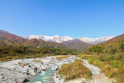 三段紅葉　白馬 山,風景,自然の写真素材