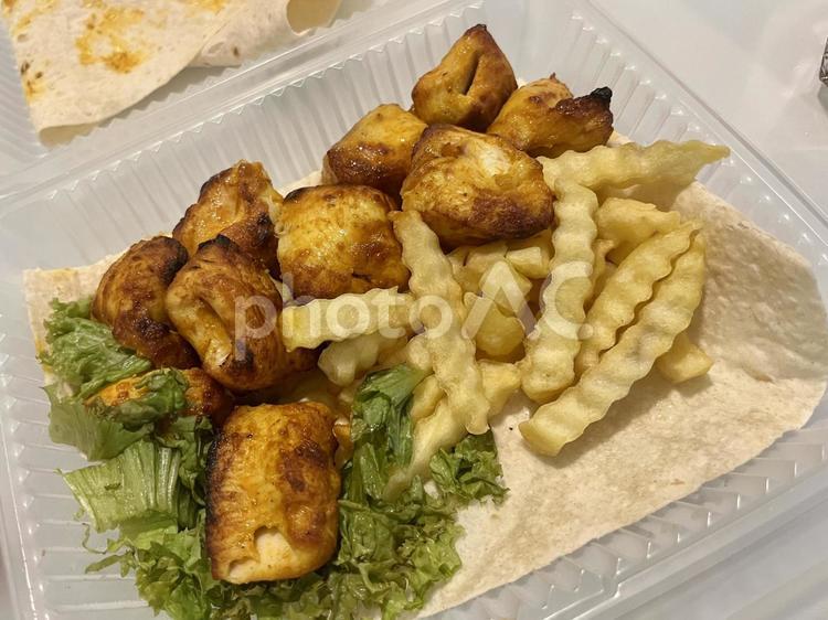 マレーシア、KLの中東料理チキンケバブ 海外,マレーシア,クアラルンプールの写真素材