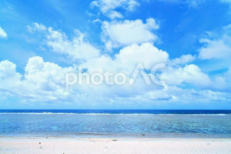 沖縄・波照間島にある日本最南端のビーチ 波照間島,日本最南端,ビーチの写真素材