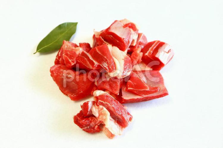 国産牛すね肉角切りカレー用 牛肉,生肉,生の写真素材