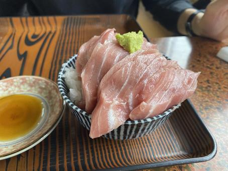 中トロ 中トロ 海鮮丼,中トロ,本鮪の写真素材