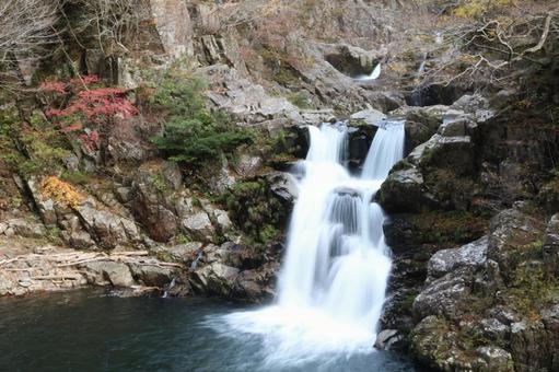 Waterfall Curtain, JPG Waterfall Curtain, JPG