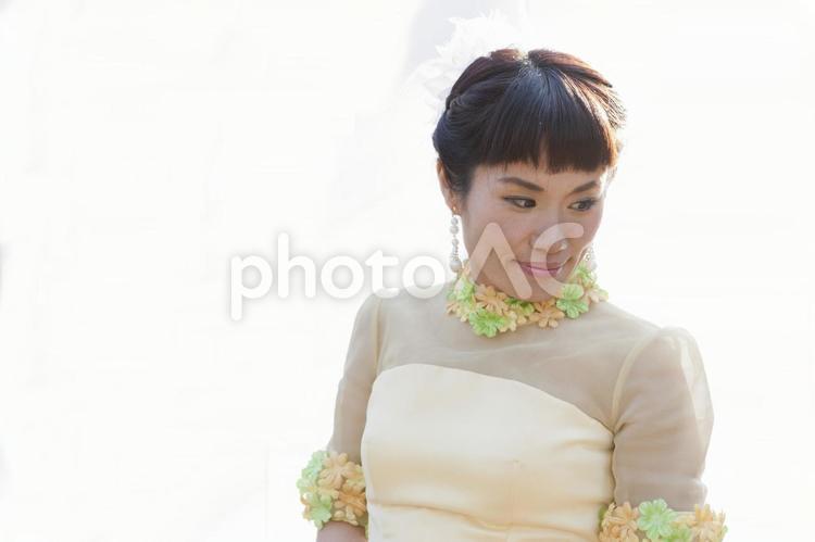 ウエディングドレスを着た女性　mu107 人物,日本人,20代の写真素材