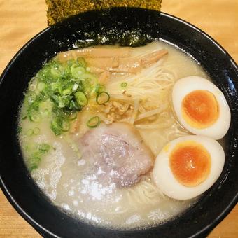 豚骨ラーメン 豚骨ラーメンの写真