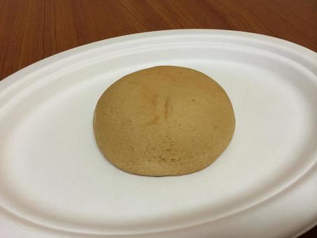 Okinawa Konpen is a thin, oval-shaped baked confectionery., JPG