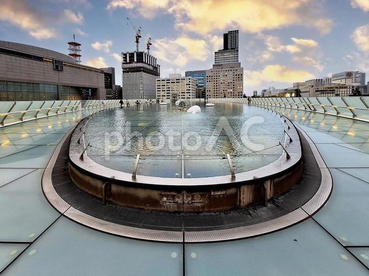 名古屋　栄　水の宇宙船の夕暮の風景 水の宇宙船,オアシス21,名古屋市の写真素材