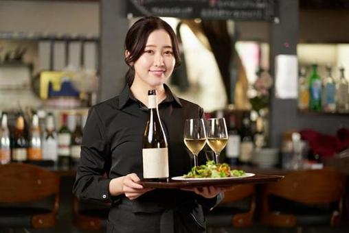 Asian female working in a restaurant, donna, lavoro part-time, ristorante, JPG