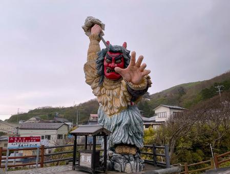 なまはげ立像 なまはげ立像の写真