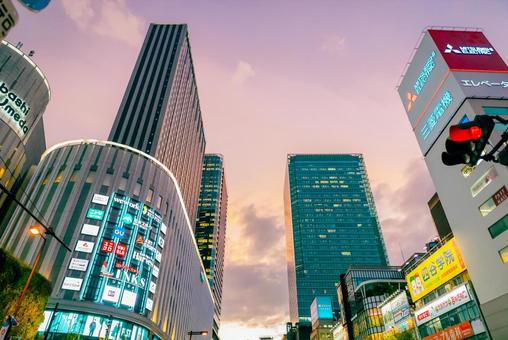 【大阪】阪急大阪梅田駅周辺の街並み 梅田,大阪,通勤の写真素材