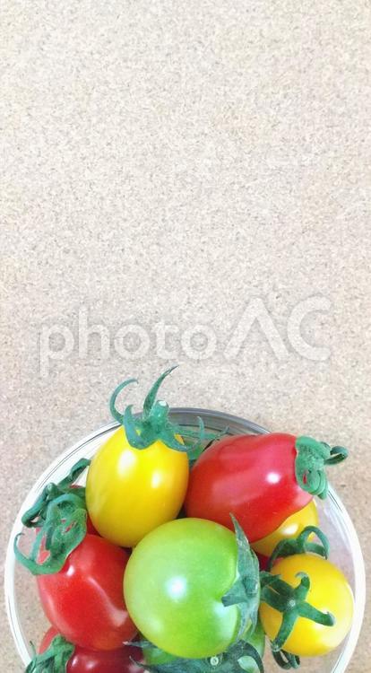 カラフル　ミニトマト　縦画像 トマト,プチトマト,ミニトマトの写真素材