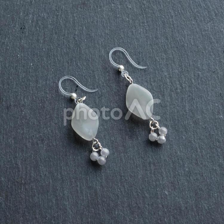 上品な天然石風ピアス ピアス,アクセサリー,ジュエリーの写真素材