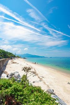 夏の砂浜から眺める風景 夏の砂浜から眺める風景 夏,海,リゾートの写真素材