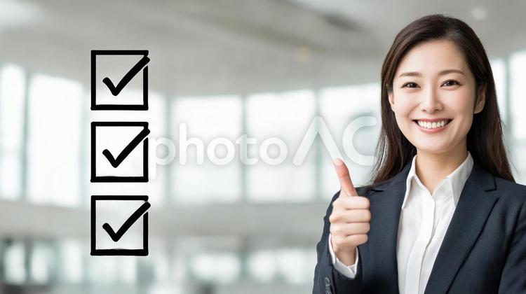 チェックボックスと女性会社員3 ビジネス,チェックボックス,入力スペースの写真素材