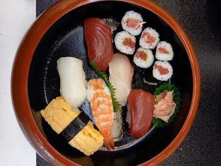 色々な種類の握り寿司 食べ物,すし,刺身の写真素材