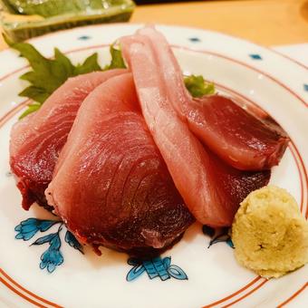 マグロ　刺身の写真