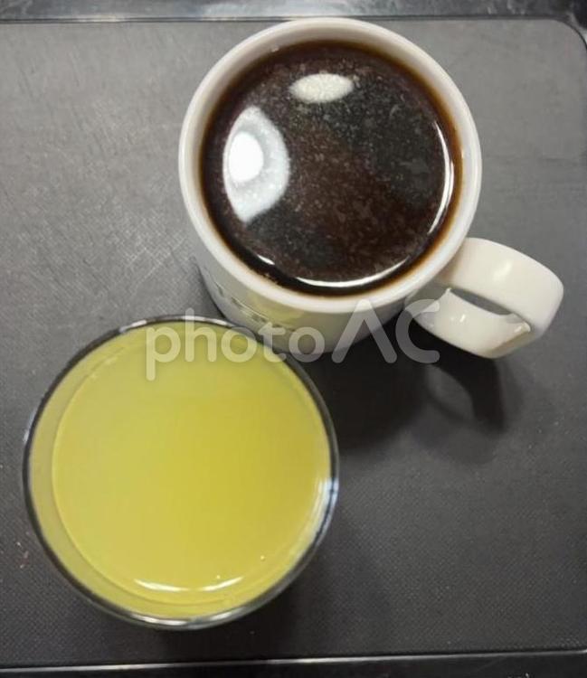 シークワサーの炭酸割りてドリップコーヒー シークワサー,炭酸割り,珈琲の写真素材