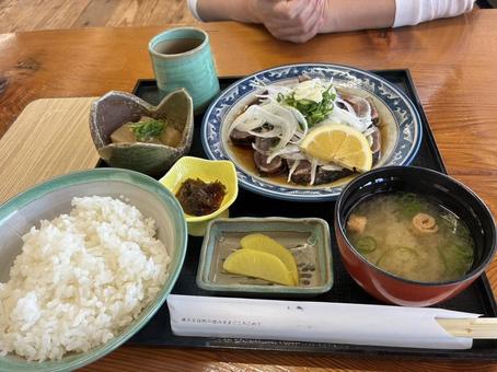 カツオのたたき定食 カツオのたたき定食 ランチ,美味しい,膳の写真素材