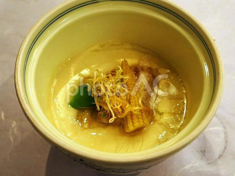 会席料理の煮物・豚肉とヤングコーンなど 会席料理,煮物,豚肉の写真素材