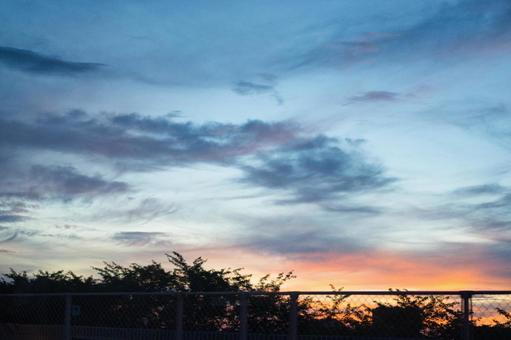 青空 夕暮れ 青空 夕暮れの写真