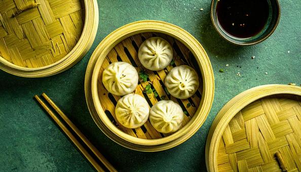 蒸し器で蒸しあがったシュウマイの写真