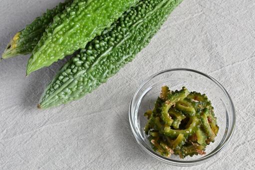 ゴーヤとゴーヤのおかか醤油炒め ゴーヤとゴーヤのおかか醤油炒め ゴーヤ,炒め物,醤油炒めの写真素材