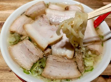 たっぷりお肉の肉そば4 たっぷりお肉の肉そば4 ラーメン,らーめん,中華ソバの写真素材