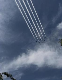 Photo, airplane, blue impulse, smoke, 