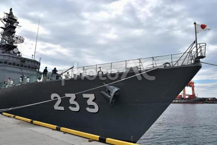 護衛艦　ちくま 船,兵器,艦船の写真素材
