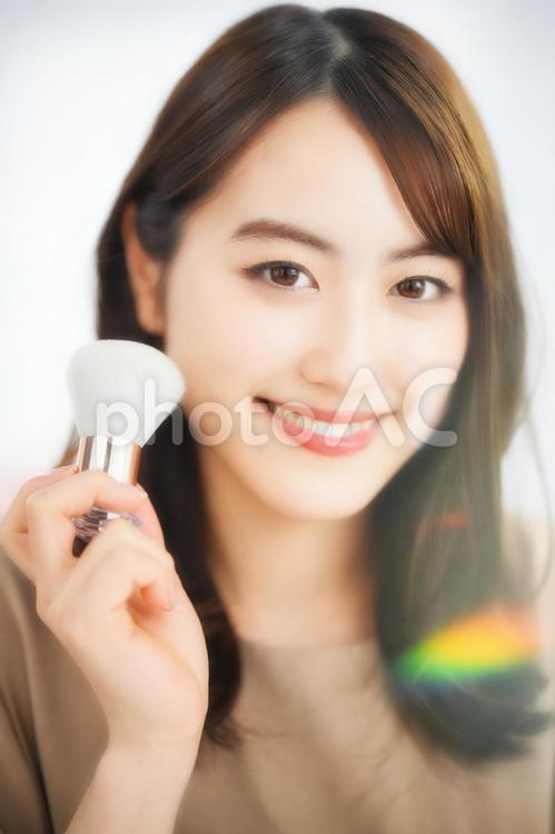 フェイスブラシを使う女性7 美容,女性,日本人の写真素材