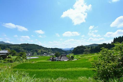 青空と棚田の美しい風景 青空と棚田の美しい風景 自然,棚田,里山の写真素材