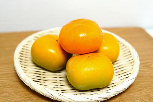 柿4個（寄り） 柿,秋,種なしの写真素材