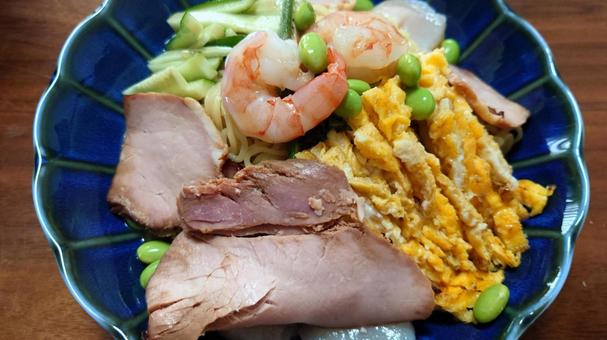 冷やし中華 冷やし中華 冷やし中華,エビ,枝豆の写真素材