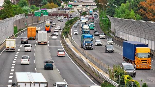 東名高速道路 綾瀬スマートインター付近１ 道路,渋滞,ハイウェイの写真素材