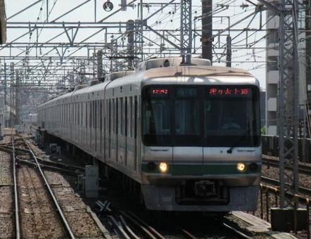 東京メトロ06系 綾瀬にて 東京メトロ06系 綾瀬にての写真