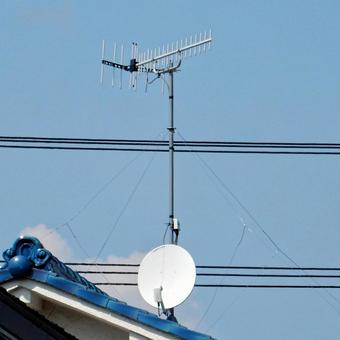 【風景写真】テレビ受信アンテナ 【風景写真】テレビ受信アンテナ アンテナ,テレビ,受信の写真素材