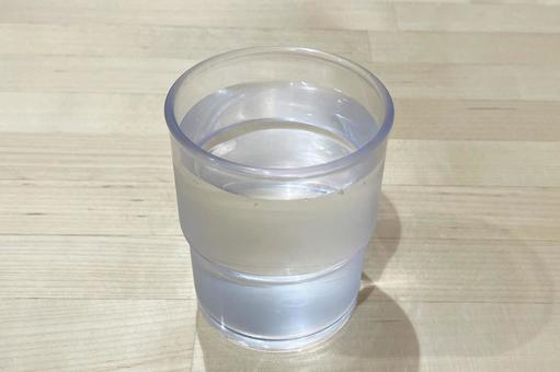 コップの水 コップの水 水,透明,冷たいの写真素材
