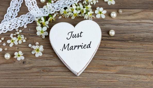 Just Marriedとハートマークの写真