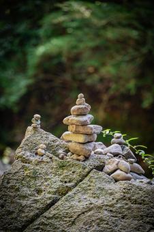 川原の小石の積み上げ 小石,積み上げ,積むの写真素材