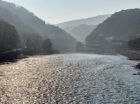 朝の宇治川 朝の宇治川の写真