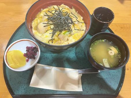 おいしい親子丼 おいしい親子丼 親子丼,おいしい,ランチの写真素材