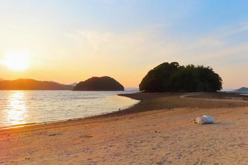 【山口県】周防大島の真宮島 【山口県】周防大島の真宮島 周防大島,真宮島,海の写真素材