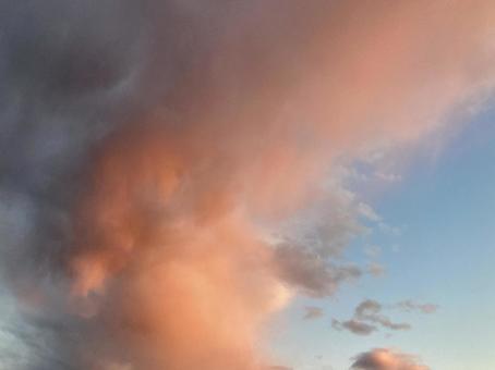 夕焼け 夕焼け,夕暮れ,茜雲の写真素材